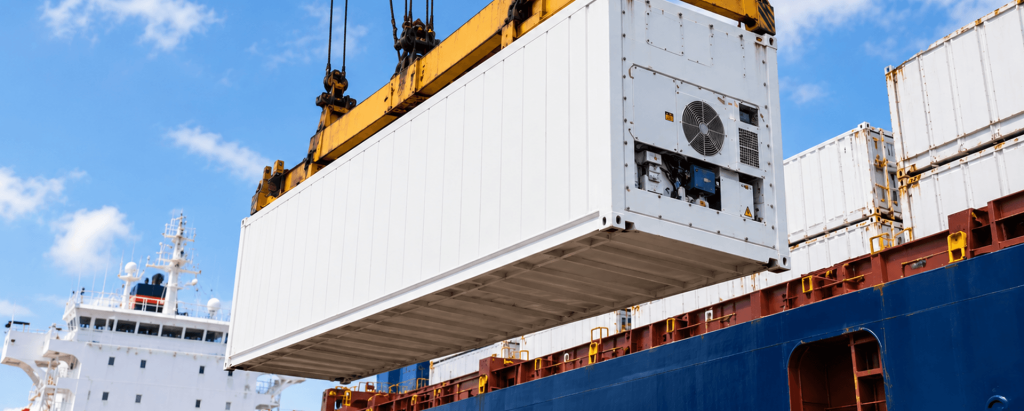 Loading refrigerated containers at 13-15 C for maritime sea export